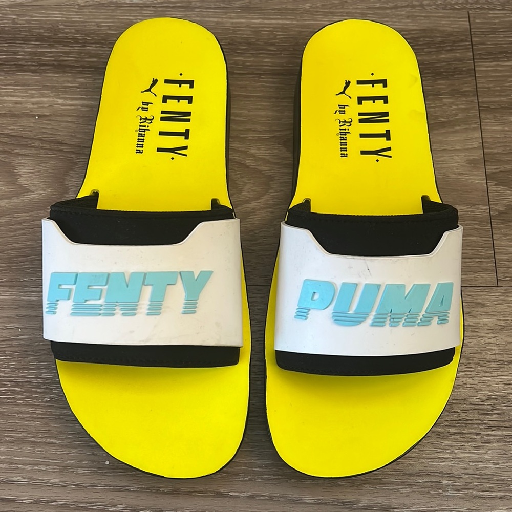 Fenty PUMA by Rihanna Surf Slides Size 5.5